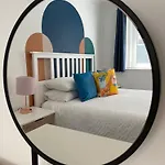 Kemptown Courtyard Apartment